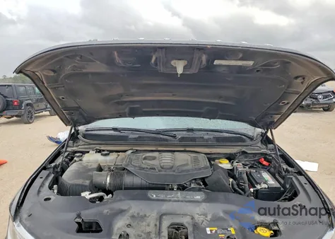 2025 Jeep Wagoneer Series I z USA, uszkodzony, nr VIN 1C4SJVAP7SS505104